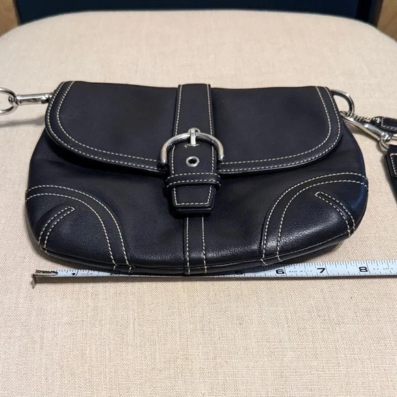 Vintage Coach Crossbody Bag, No. F043-7843 - Picture 11 of 12